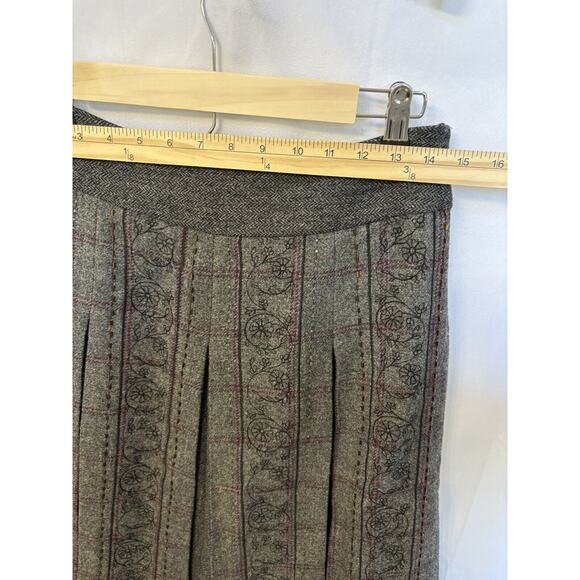 Ann Taylor Loft Wool Blend Grey‎ Pleated Beaded Embroidered Midi Skirt Size 4 - Picture 4 of 13